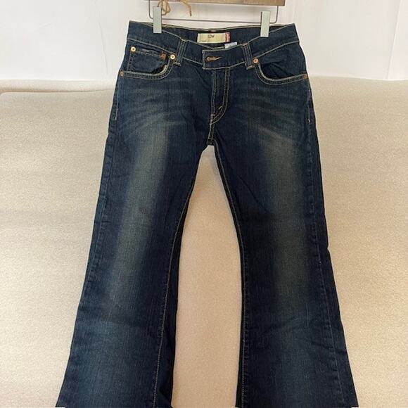 Woman’s Levi’s Low Flares 542 Size 14 M Dark Wash Vintage - Picture 1 of 8